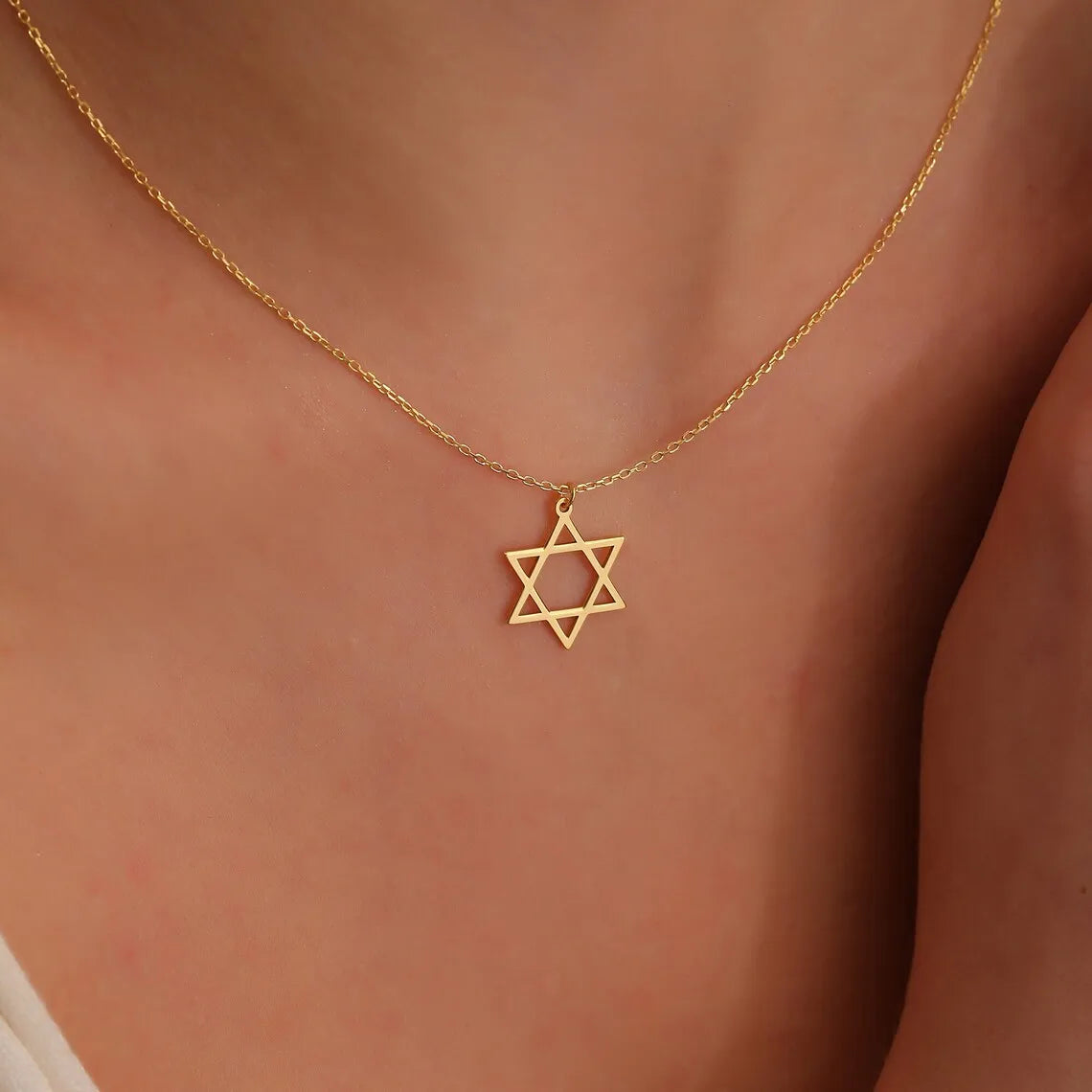 שרשרת מגן דוד נשים