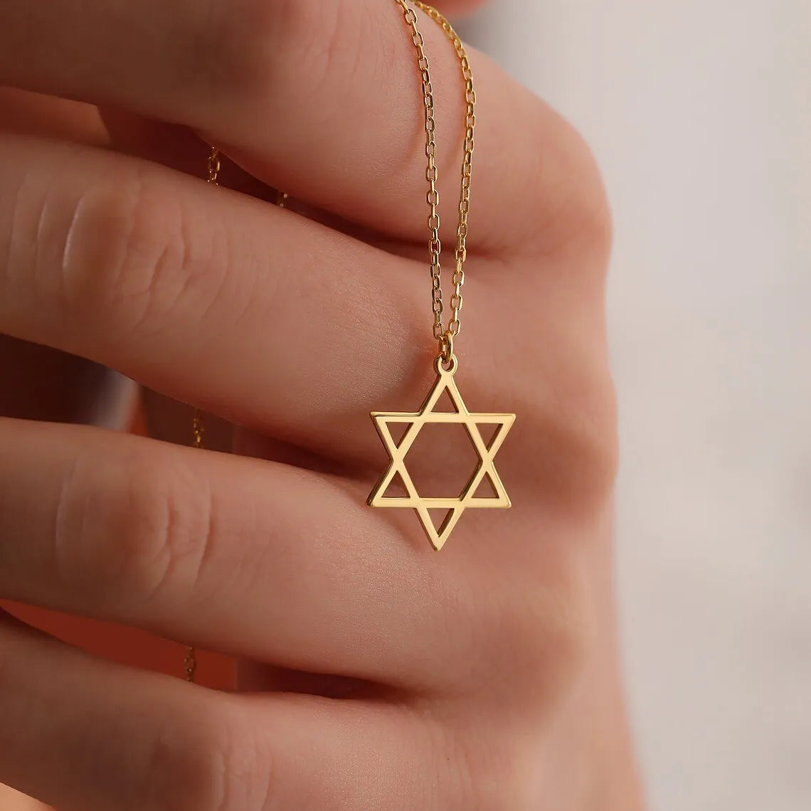 שרשרת מגן דוד נשים